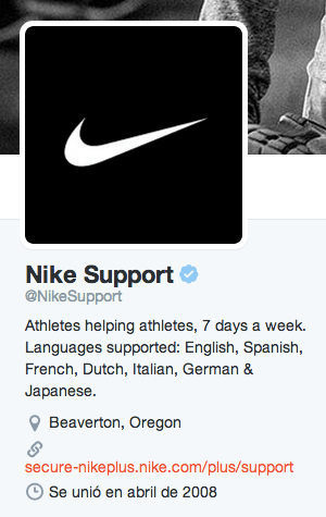 @NikeSupport gestiona su cuenta de atención al cliente en Twitter en diferentes idiomas